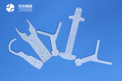 生產半導體陶瓷手臂需要用到那種機床