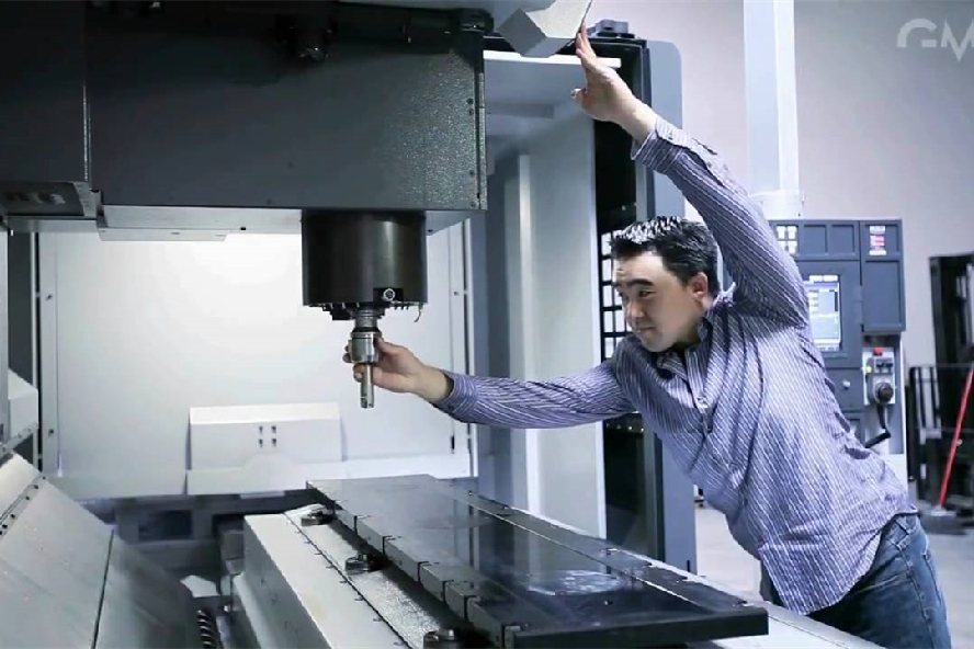 石墨雕銑機(jī)